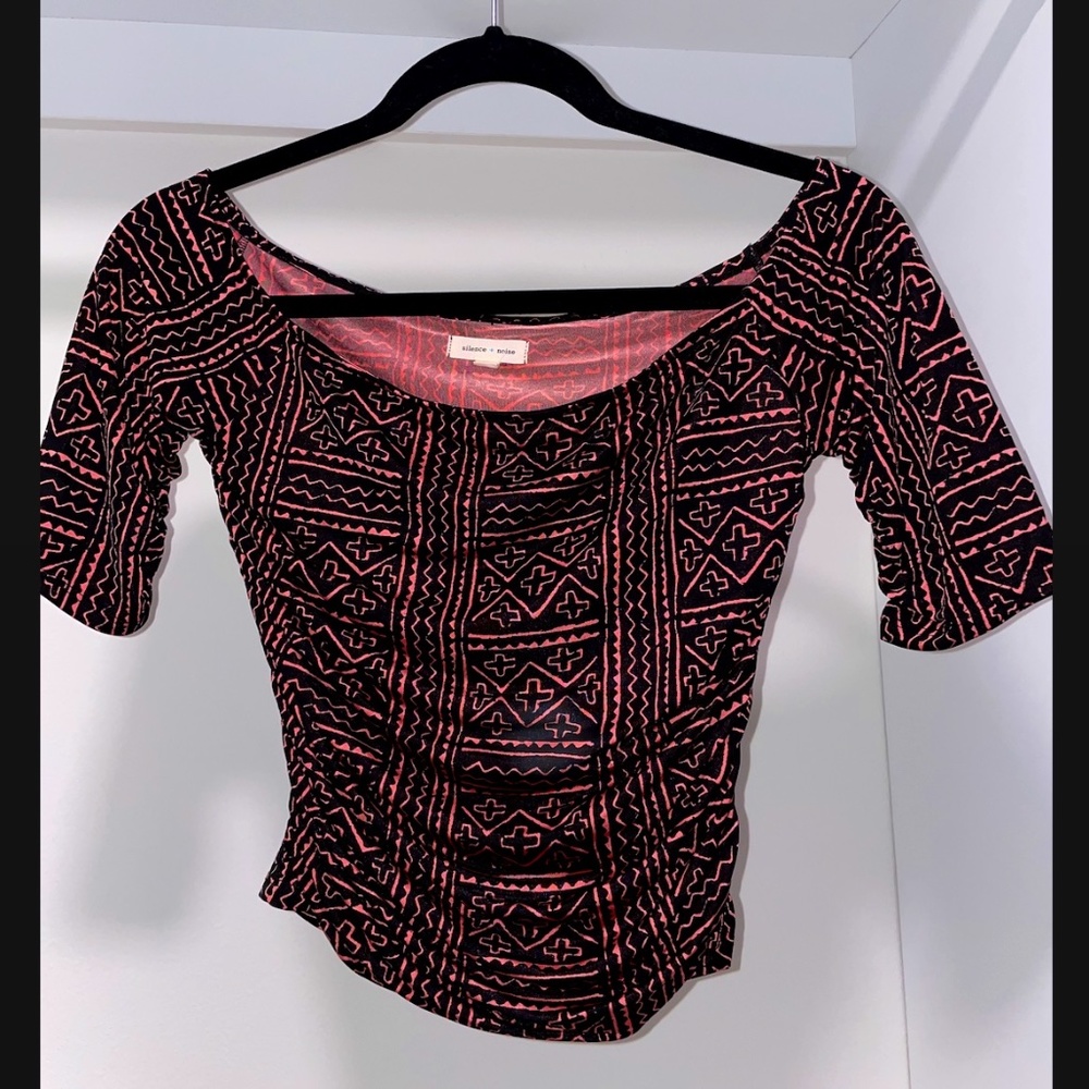 "Silence + Noise" cropped top size small